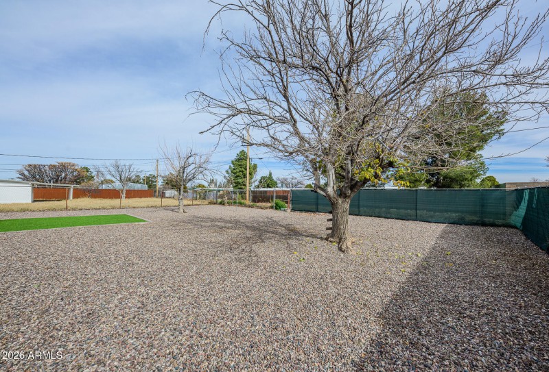 009 - 310 2nd Street