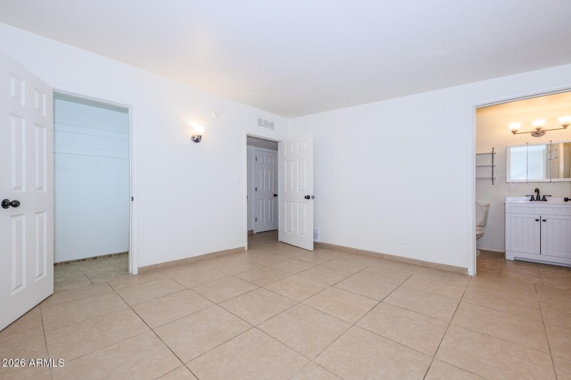 037 - 310 2nd Street