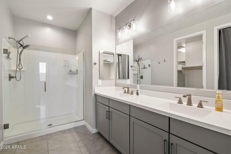 18-web-or-mls-_DSC1200