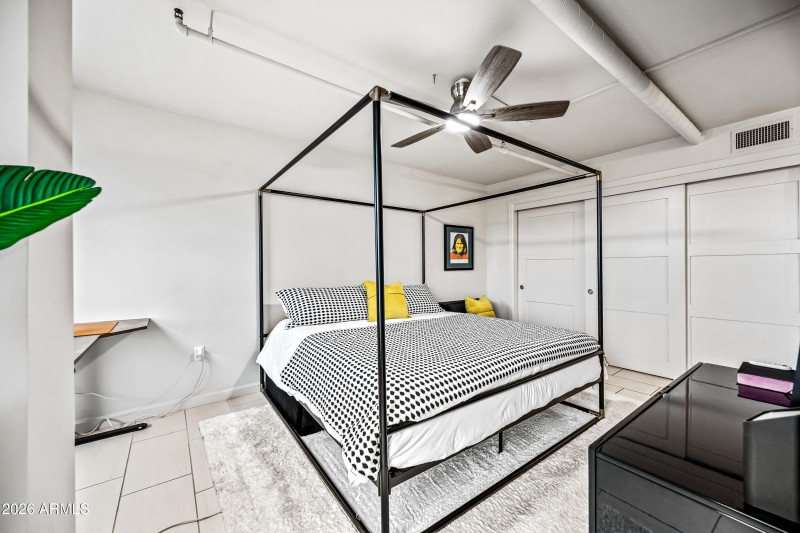 Spacious sleeping area