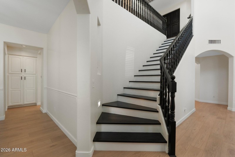 47-web-or-mls-DSC06826 copy