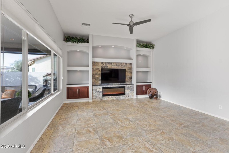 16375 W Whitton Ave Media Wall 2