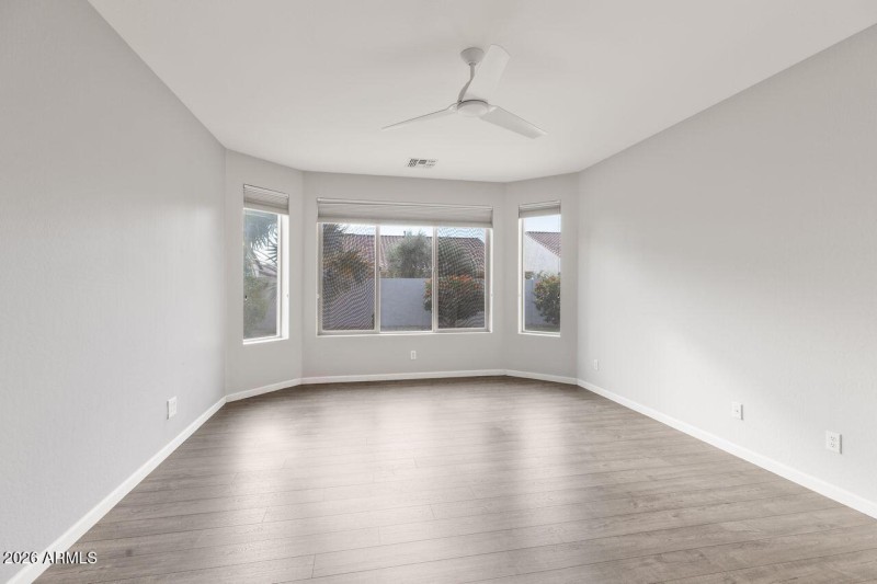 16375 W Whitton Ave Prim Bed bay window