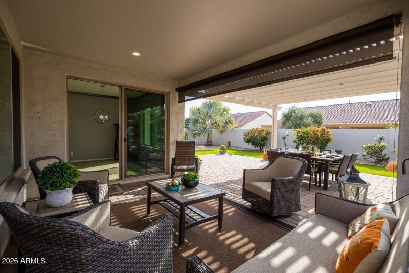 16375 W Whitton Ave Patio 1