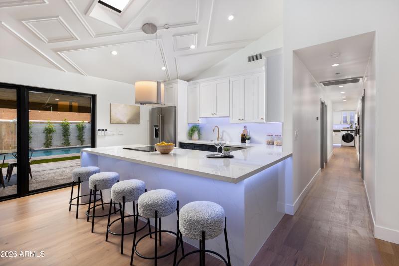 DESIGNER WHITE KITCHEN