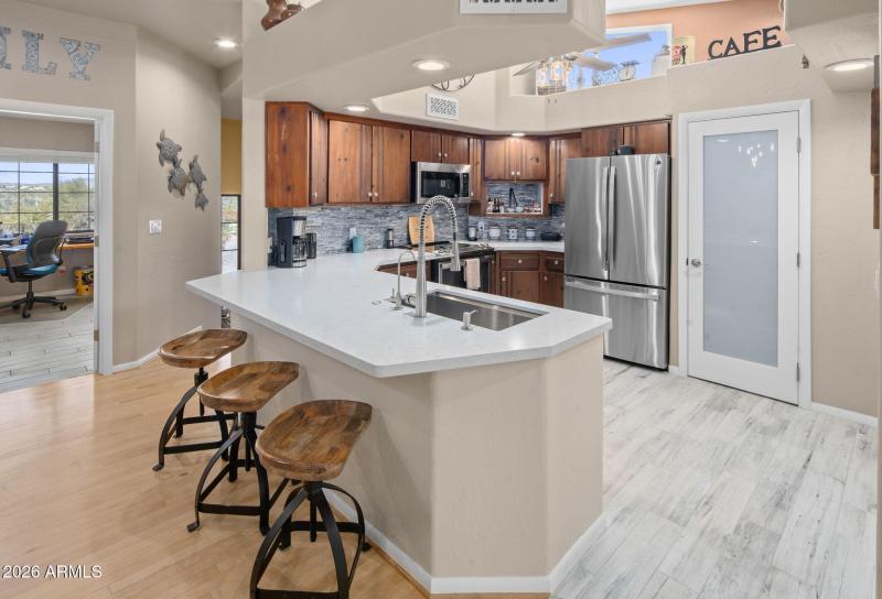 45-web-or-mls-_TMR1651