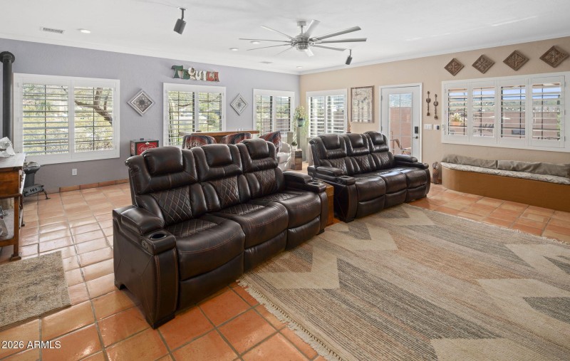 52-web-or-mls-_TMR1760