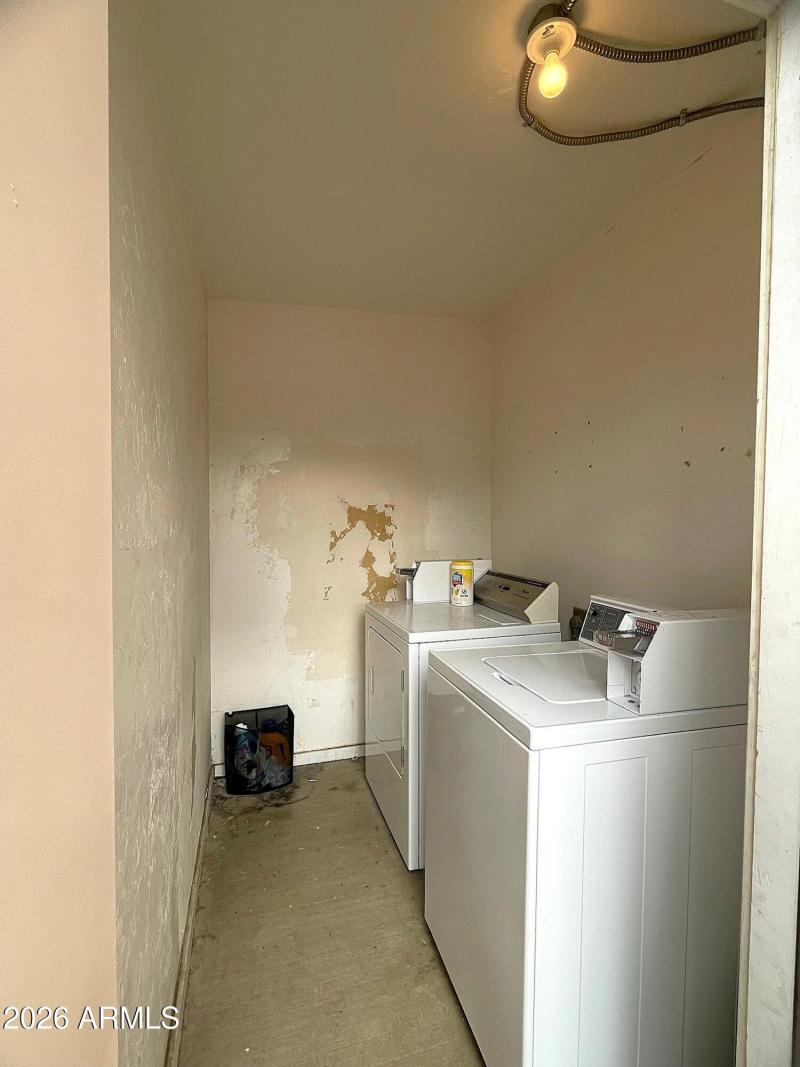 UNITS COMMUNITY LAUNDRY_HUNT