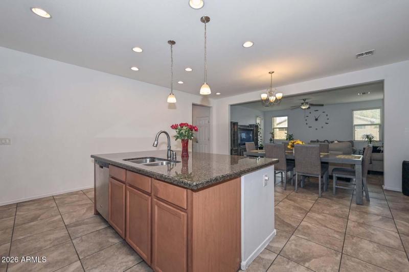 Kitchen-Breakfast Room