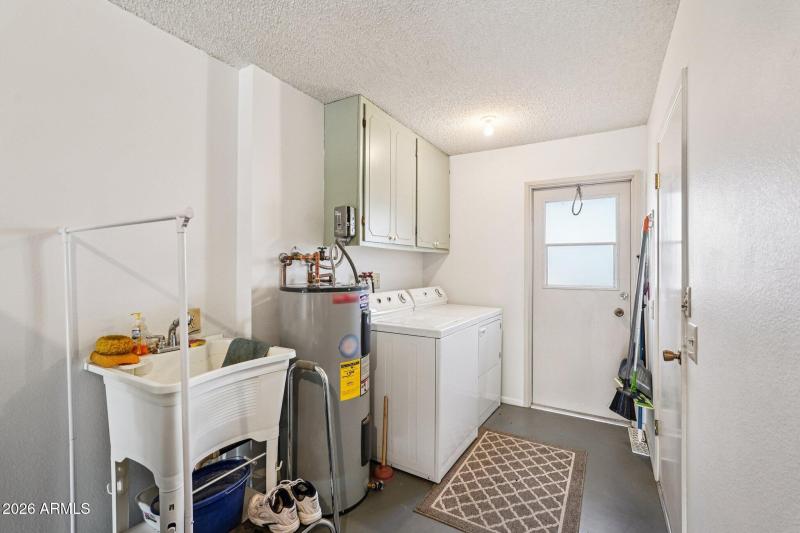 24-web-or-mls-W Sandstone Dr-S2401-024