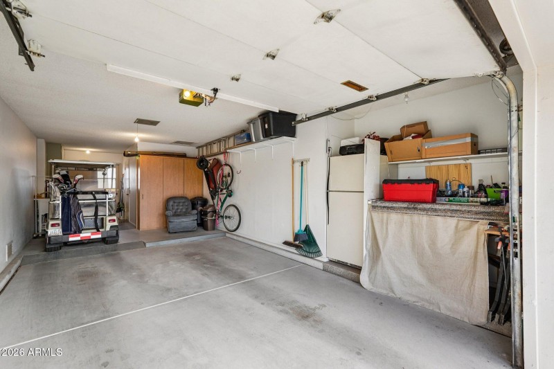 25-web-or-mls-W Sandstone Dr-S2401-025