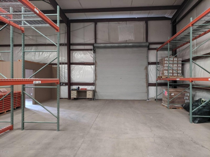Warehouse rolling door