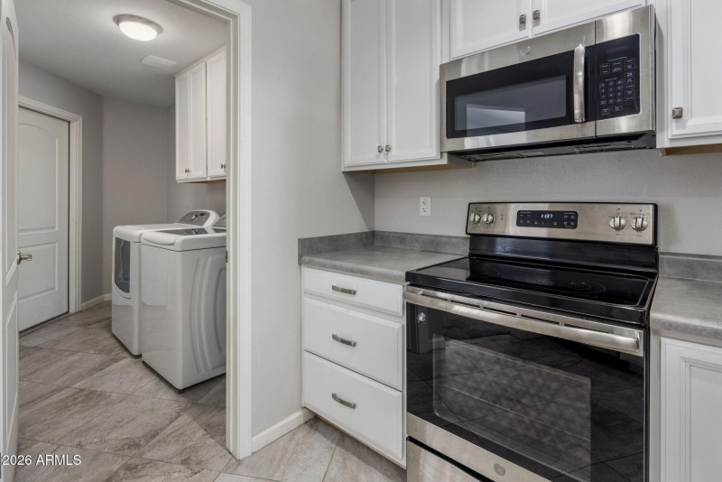 Kitchen & laundry area