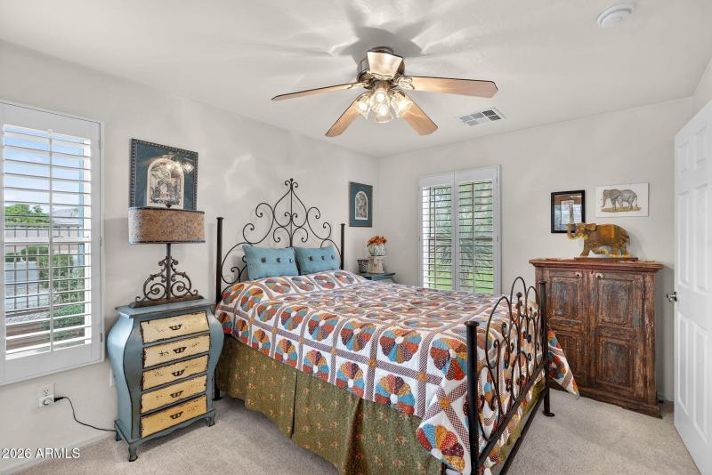 20-web-or-mls-23- E Neville Ave