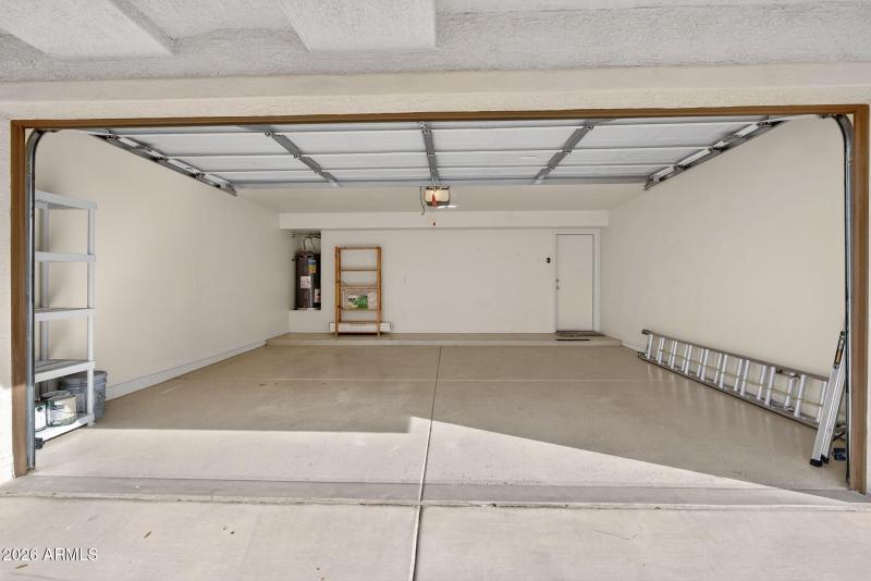 39-web-or-mls-50- E Neville Ave