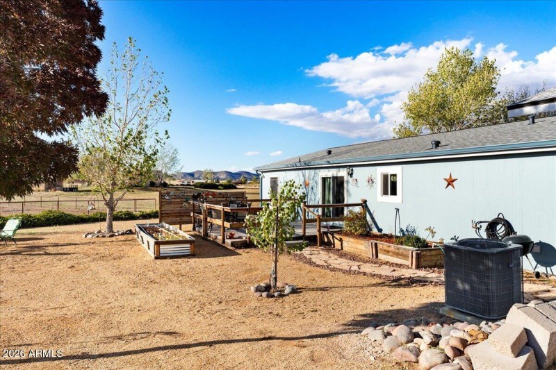 Backyard - 570 S Mustang Valley