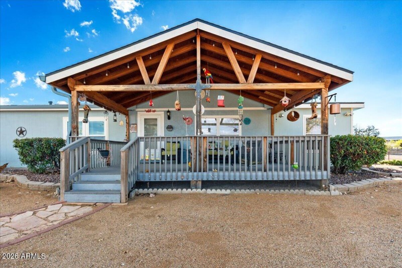 Front Deck - 570 S Mustang Valley