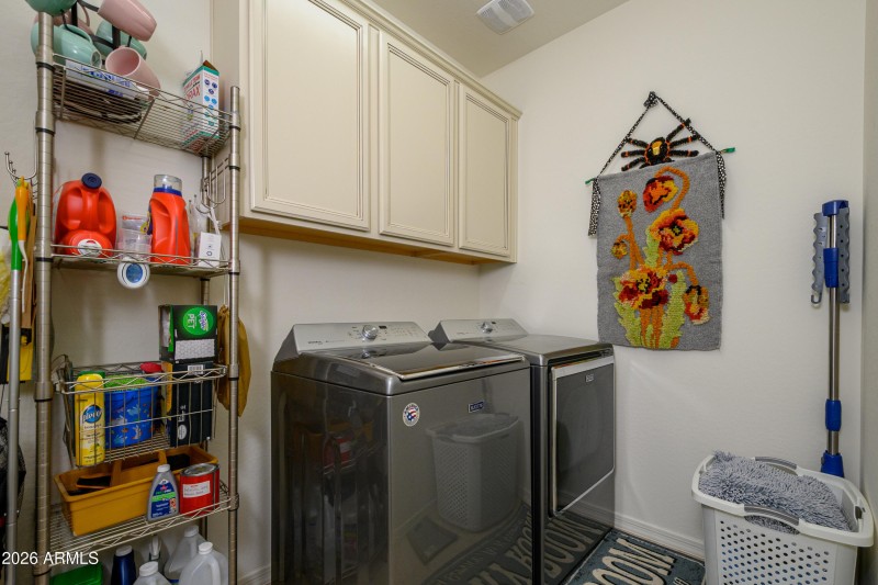 Laundry W/Cabinets