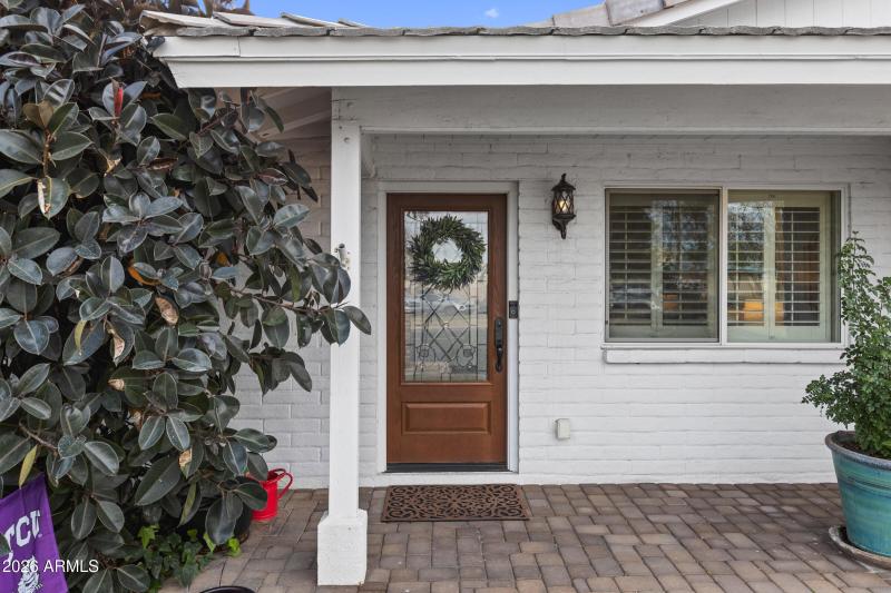 2235 W Isabella Ave-4