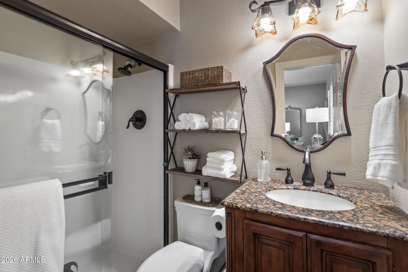 2235 W Isabella Ave-15