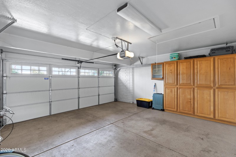 2235 W Isabella Ave-26