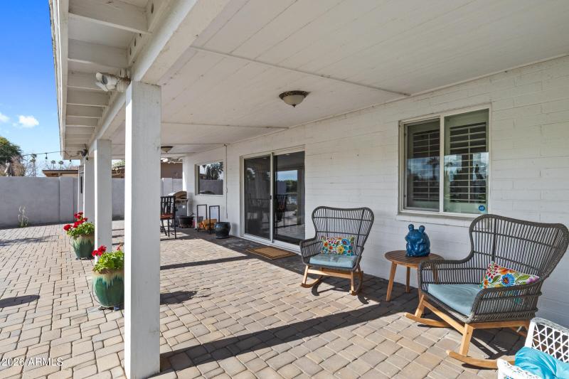 2235 W Isabella Ave-30