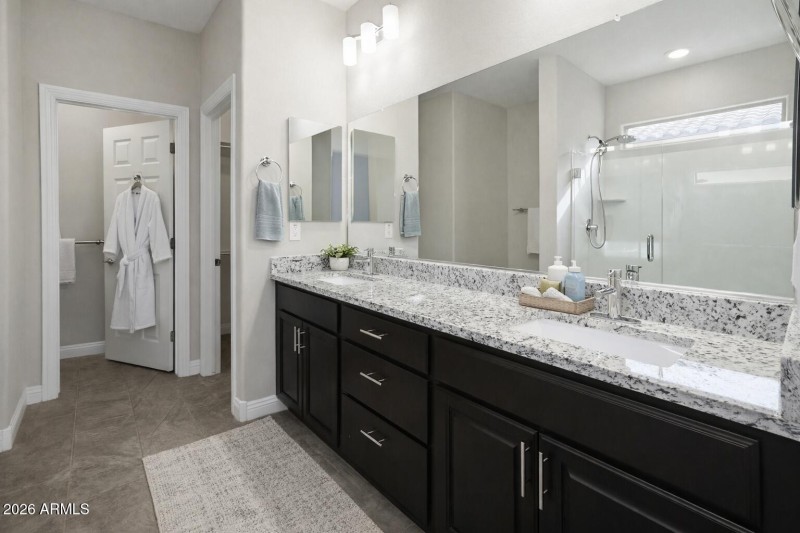 9E7865DC-797D-4D18-9CB2-B3B177787B1F