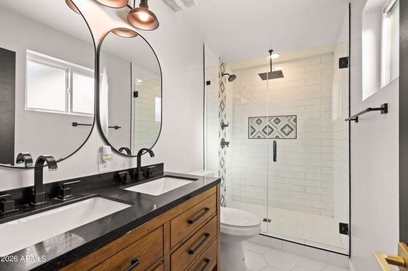 016_Primary Bathroom