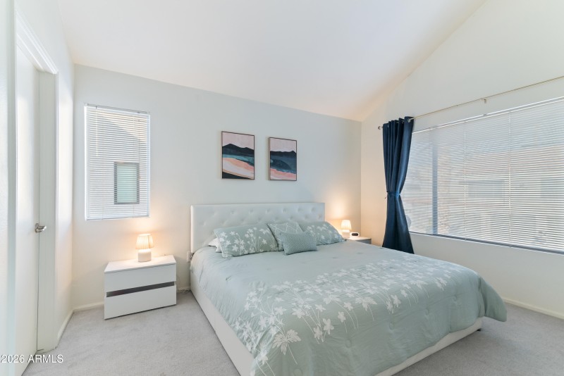 20_10115 e mountain view rd-2106-20