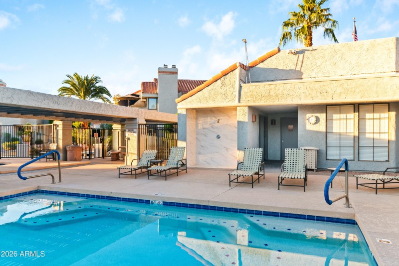 28_10115 e mountain view rd-2106-26