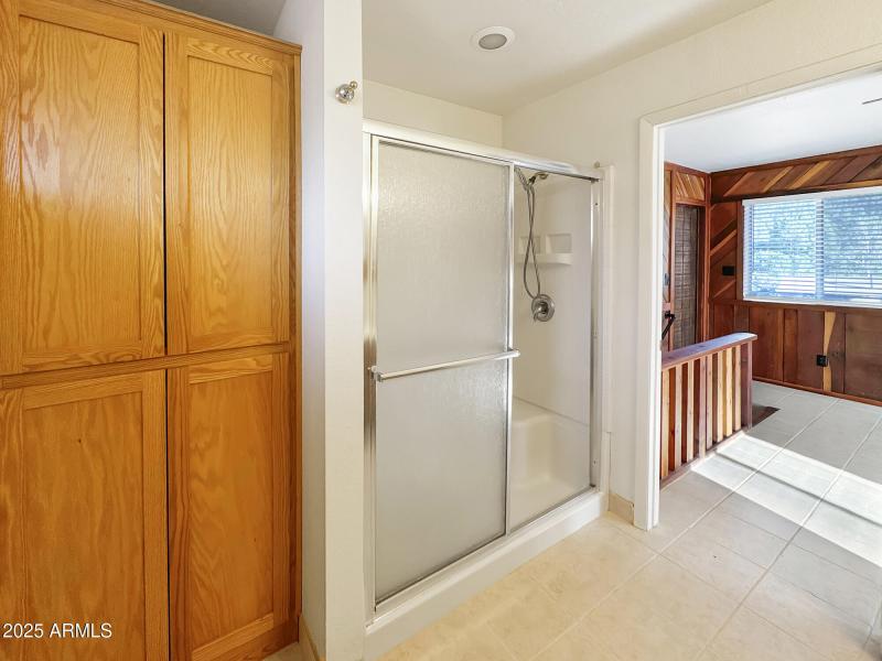 31 - Main house Master shower