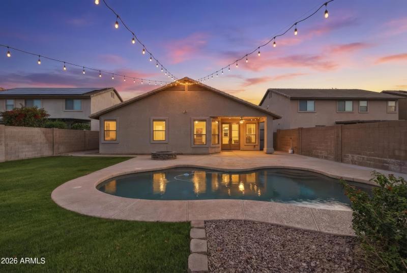 43_img_4940_twilight_3279b221-99da-4bd7-