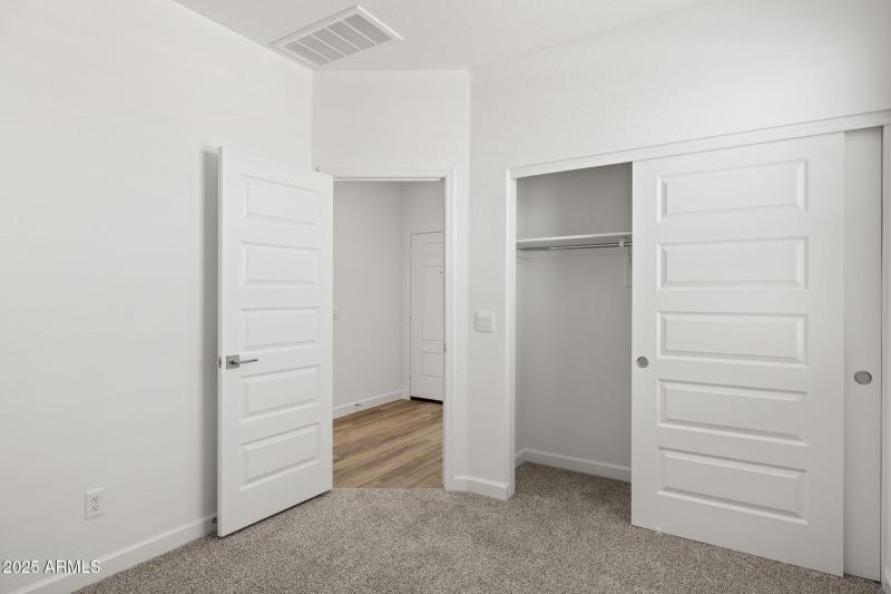 13-web-or-mls-17713-w-eva-st-lot-3-zanje