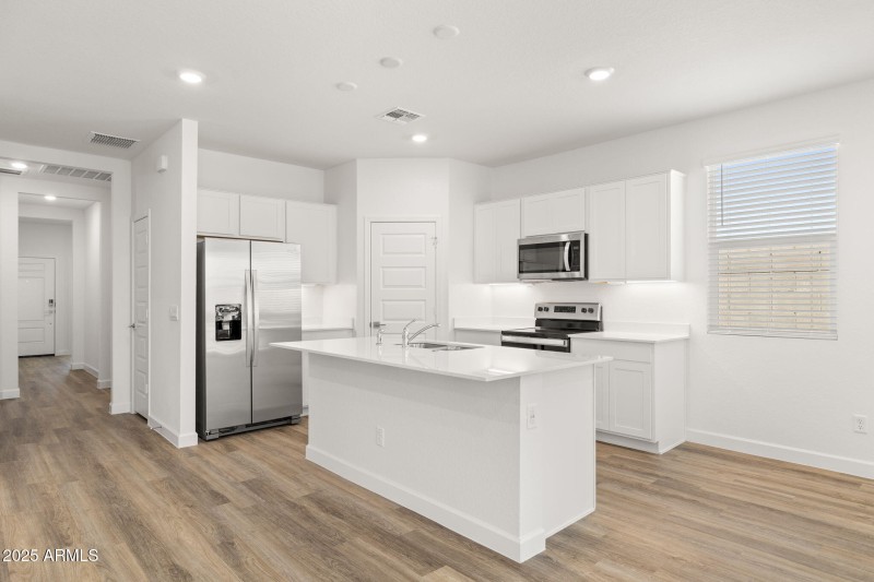 20-web-or-mls-17713-w-eva-st-lot-3-zanje