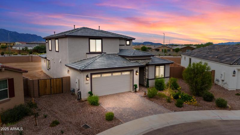 11128 S 54th Lane Twilight