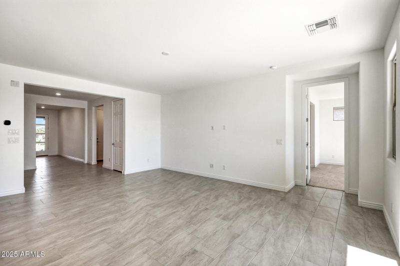 PHX_Miravida_Lot 1157_Dove_14813_greatro