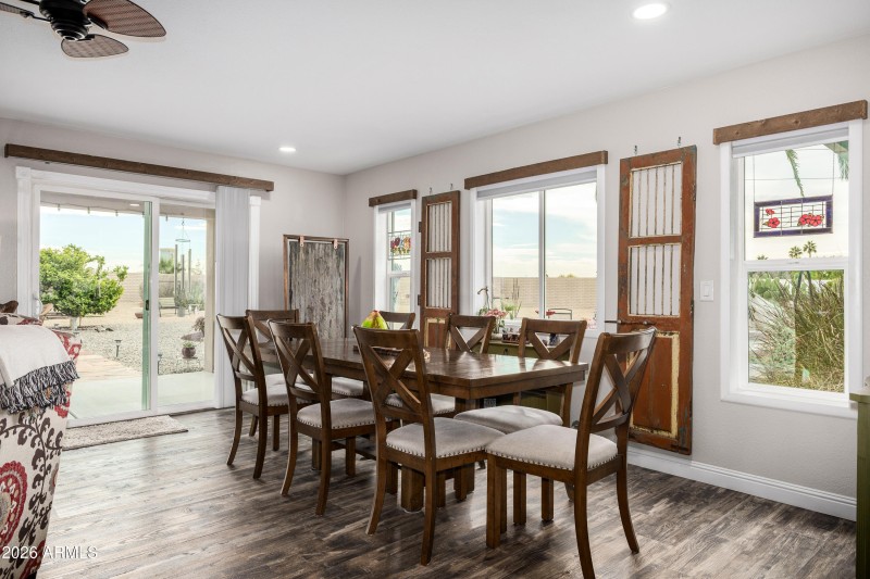 6974d8_13 - Wild Horse