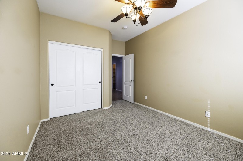 44469 W Canyon Creek Dr-26