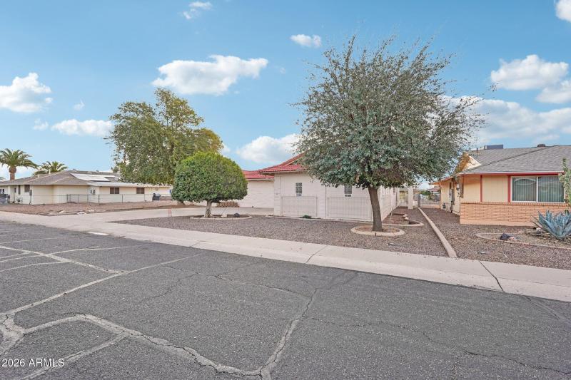 5-web-or-mls-W Cheryl Dr-S2501-005