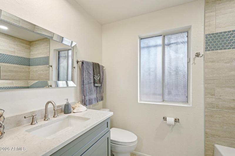 38-web-or-mls-W Cheryl Dr-S2501-038