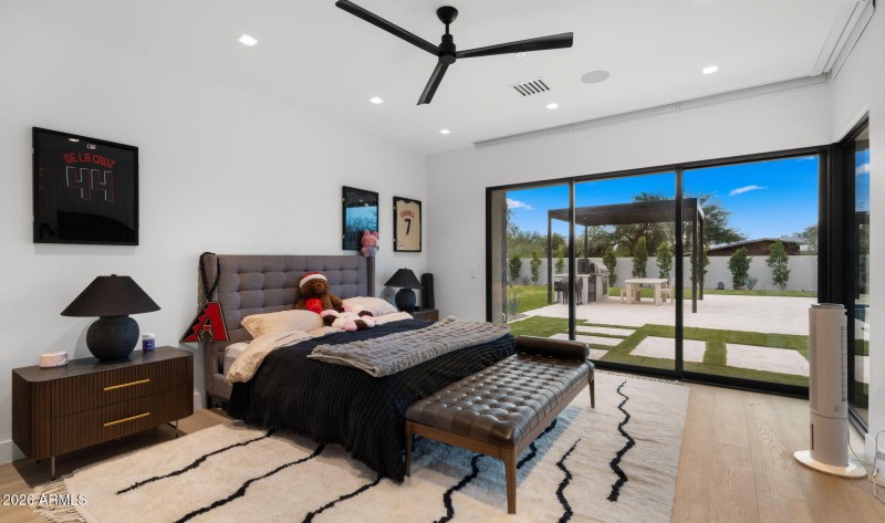 71-web-or-mls-Secondary Bedroom EnSuite