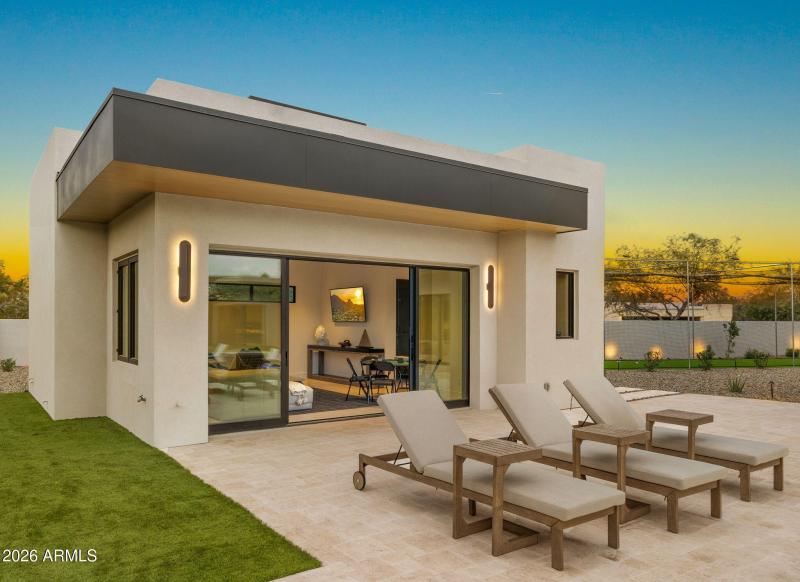 75-web-or-mls-Backyard6