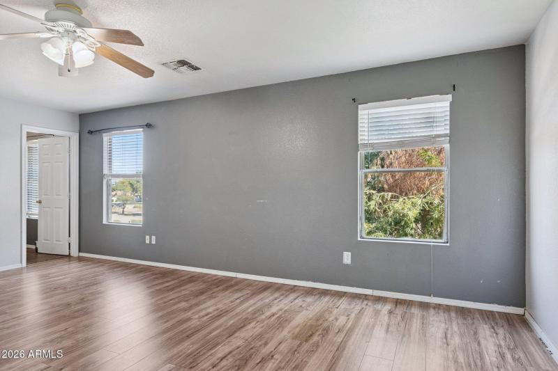 16-web-or-mls-790-e-reflection-pl