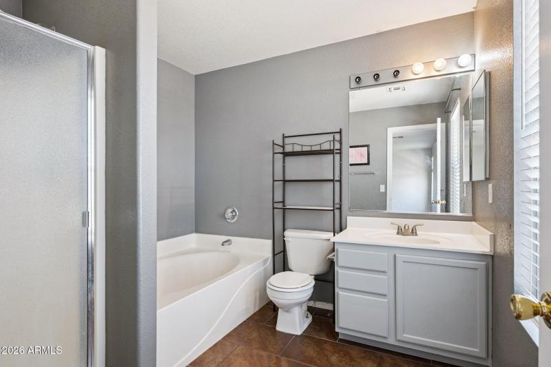 17-web-or-mls-790-e-reflection-pl