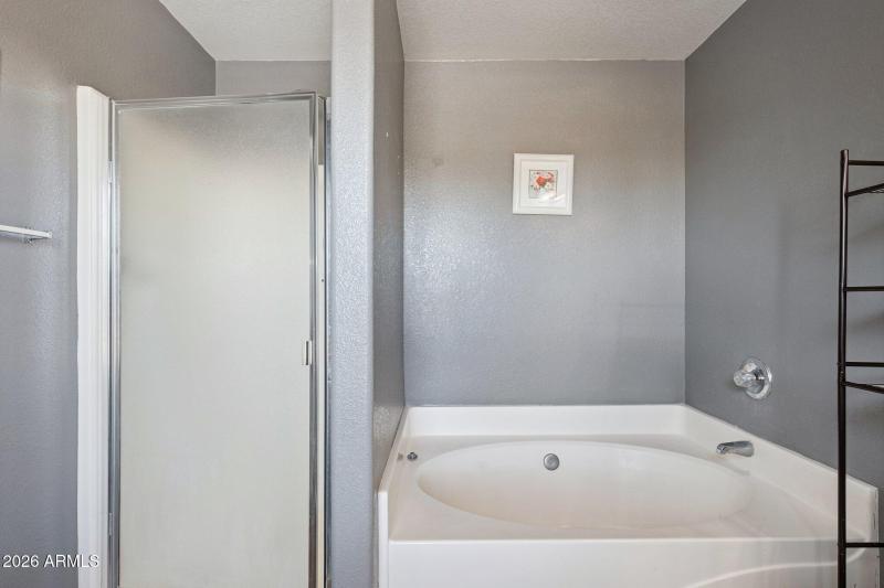 18-web-or-mls-790-e-reflection-pl