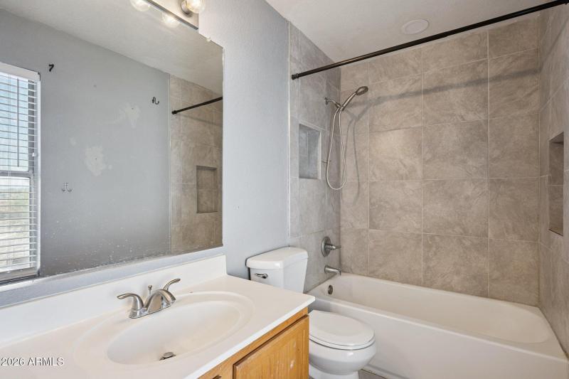 23-web-or-mls-790-e-reflection-pl