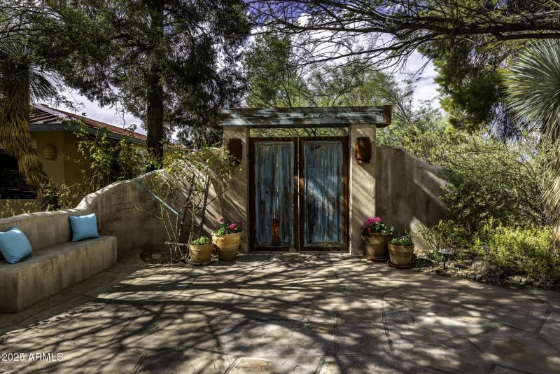 Lazy RC Ranch, Exclusive Privacy