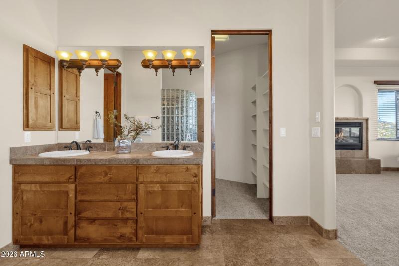 038_Primary Ensuite Bathroom II