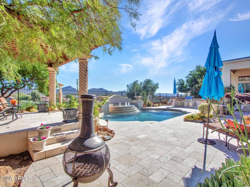 17-Backyard-pool-deck-(1)