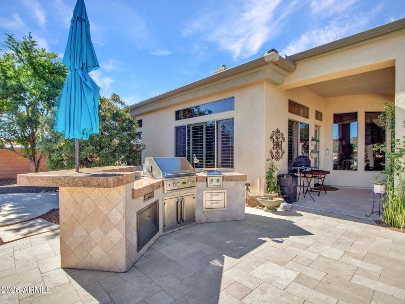 17-Backyard-pool-deck-(6)